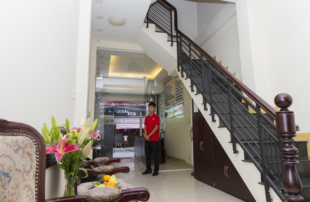 Graceful Hostel Хошимин Экстерьер фото